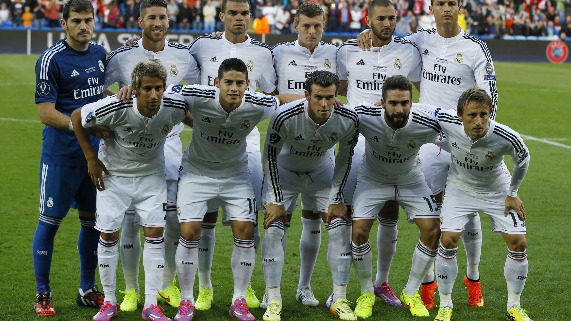 欧冠决赛巅峰对决,皇马3-1力克利物浦,本泽马双响加冕传奇之夜