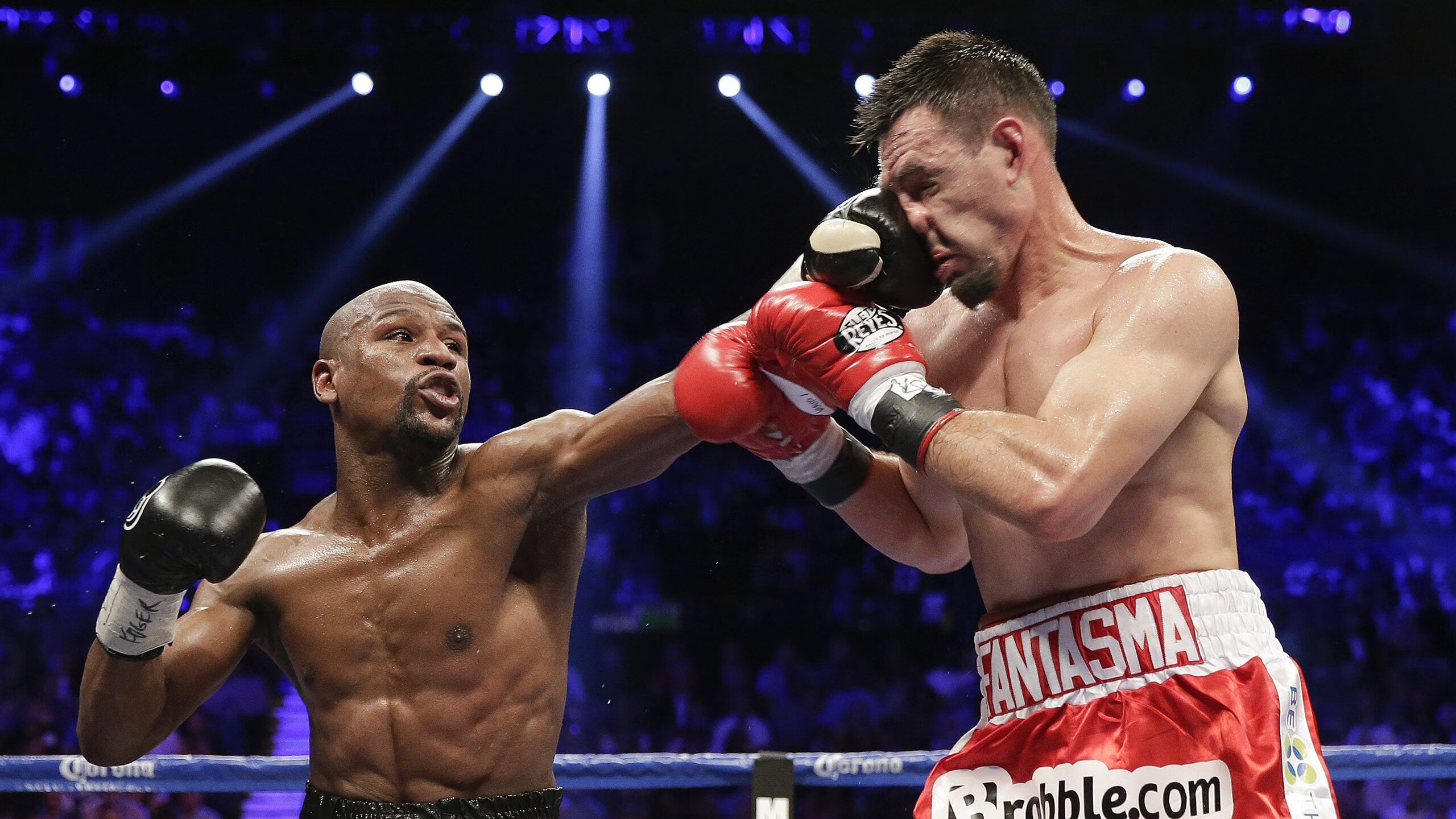 归化球员助力中国足球崛起 多元化阵容成新趋势