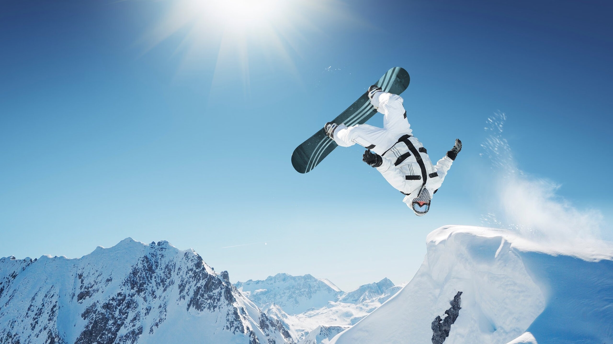 中国冰壶队世锦赛逆转夺冠 创历史最佳战绩